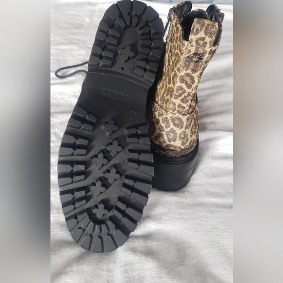 Combat boots ,Guess # 8 - Picture 3 of 4